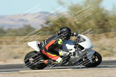 media/Dec-04-2025-Racers Edge (Thu) [[5ebc9f124d]]/3-B Group/5-Session 2 Turn 2 inside Speed Pans/